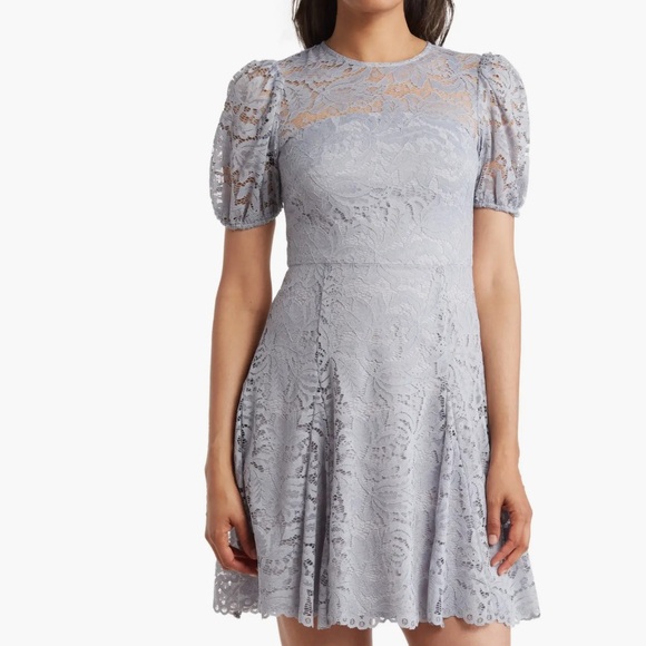 Vince Camuto Dresses & Skirts - Vince Camuto Lace fit & flare Dress NWT